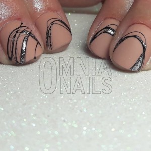 Ricostruzione e nail art spider gel